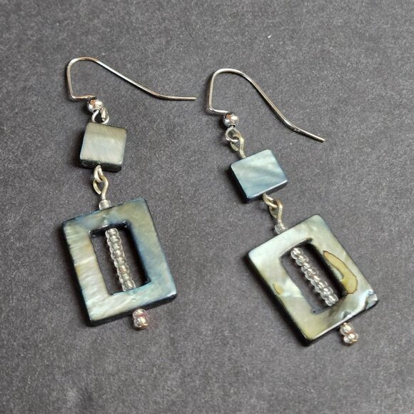 Vintage Mother of Pearl Dangle Earrings Geometric Drop Boho Shell 2.25" - Picture 4 of 6